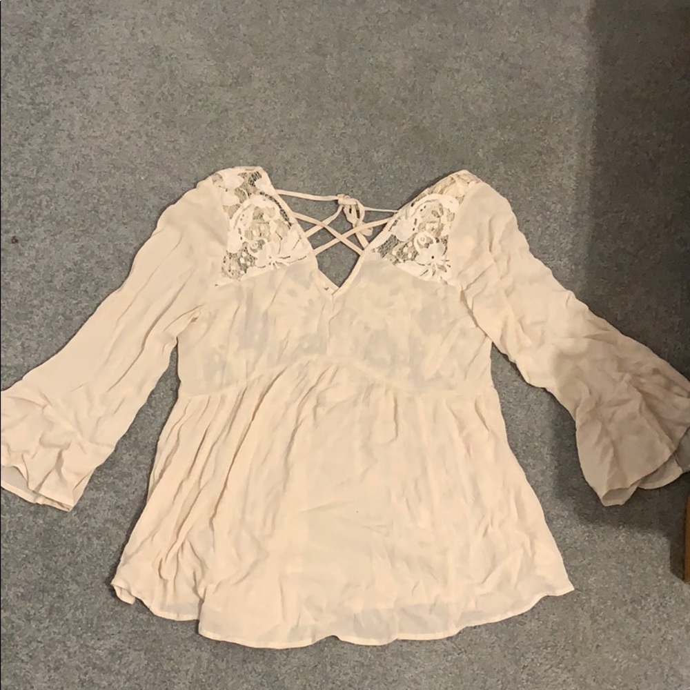 American eagle light pink Lacey top
